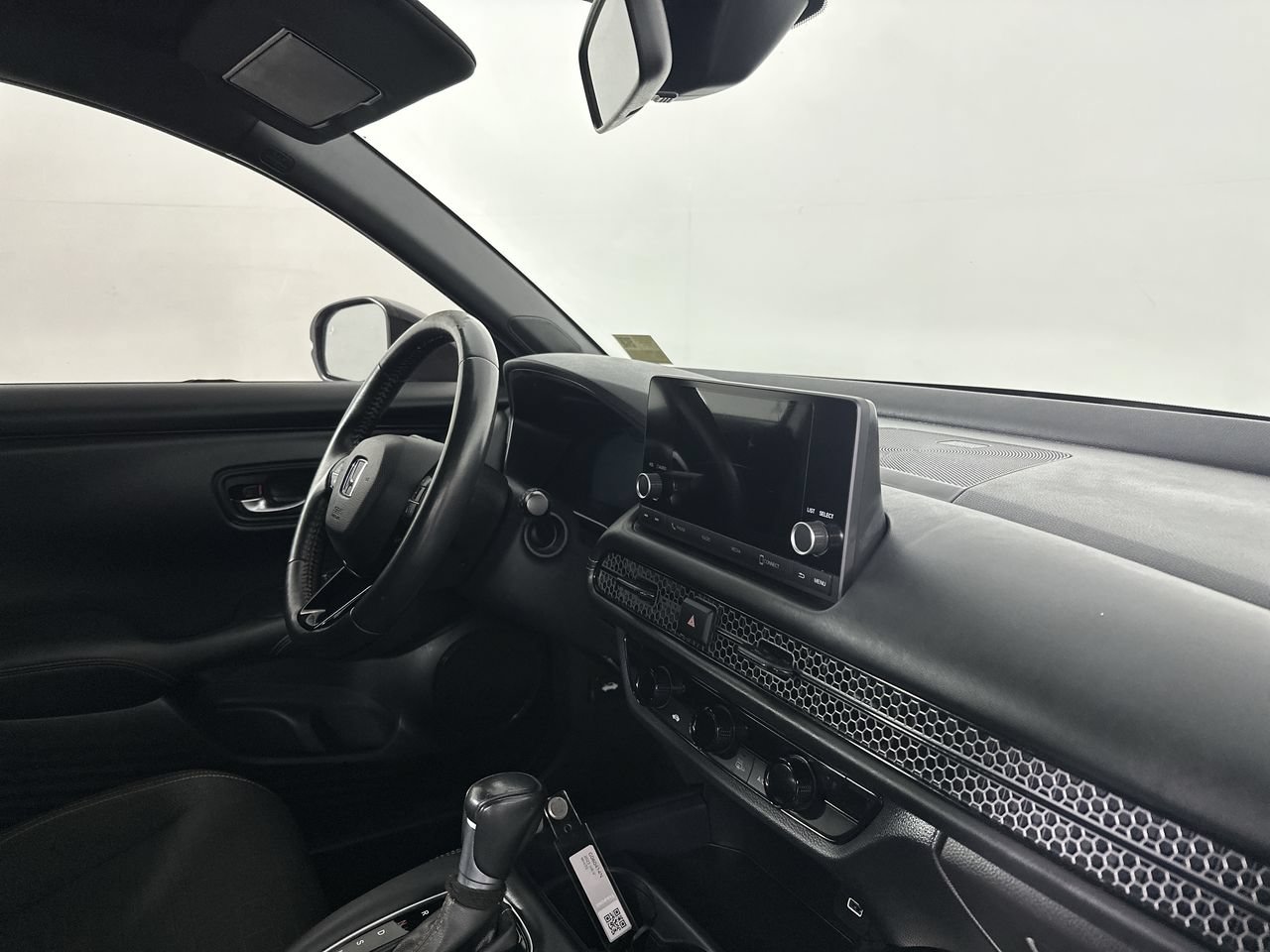 Used 2023 Honda HR-V Sport image 14