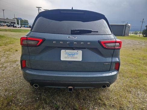 Used 2023 Ford Escape ST-Line Elite w/ Premium Technology Package AWD/4WD image 5