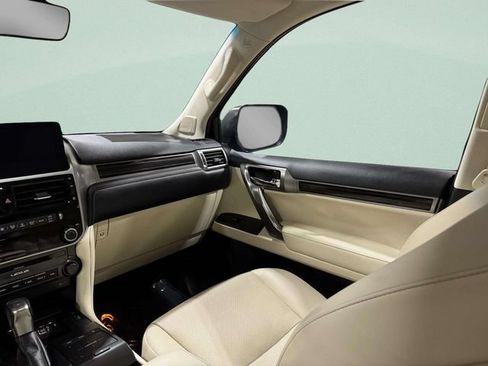 Certified 2023 Lexus GX 460 Premium w/ Premium Package AWD/4WD image 12