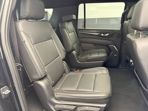 Used 2021 GMC Yukon XL Denali w/ Denali Premium Package AWD/4WD image 51