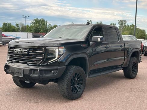 Used 2023 GMC Sierra 1500 AT4X AWD/4WD image 4