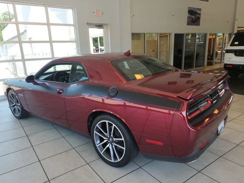 Certified 2022 Dodge Challenger R/T w/ Plus Package RWD image 8