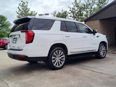 Used 2022 GMC Yukon SLT w/ SLT Premium Package RWD image 10