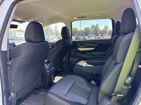 Used 2022 Subaru Ascent Premium w/ Convenience Package AWD/4WD image 18