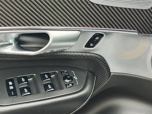 Used 2018 Volvo XC90 T6 R-Design w/ Convenience Package image 10