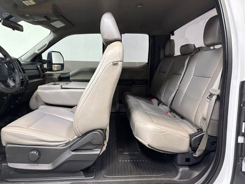 Used 2018 Ford F350 XL image 33