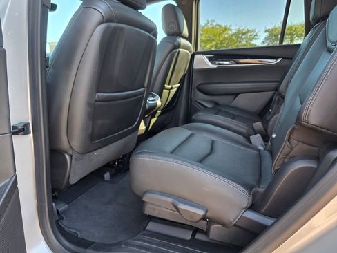 Used 2020 Cadillac XT6 Premium Luxury image 30