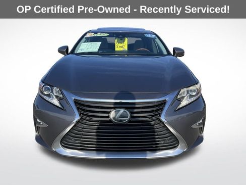 Used 2017 Lexus ES 350 image 2