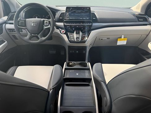 New 2026 Honda Odyssey Elite image 16
