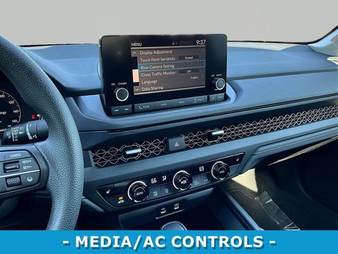 Used 2023 Honda Accord EX image 9