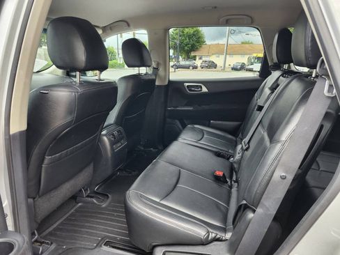 Used 2013 Nissan Pathfinder SV w/ Cargo Pkg FWD image 5