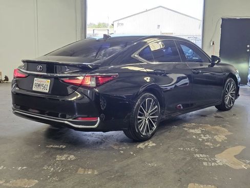 Used 2022 Lexus ES 300h w/ Premium Package FWD image 4