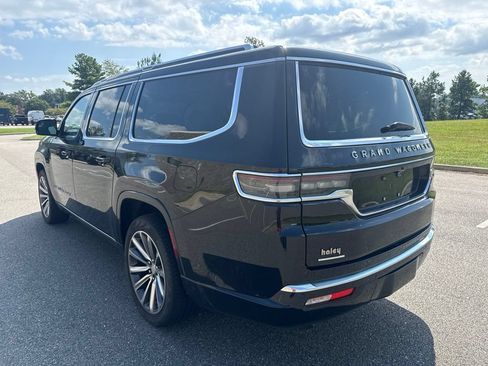 Used 2023 Jeep Grand Wagoneer L 4WD w/ Flexible Seating Group image 5