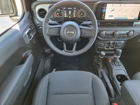 New 2026 Jeep Gladiator Sport AWD/4WD image 30