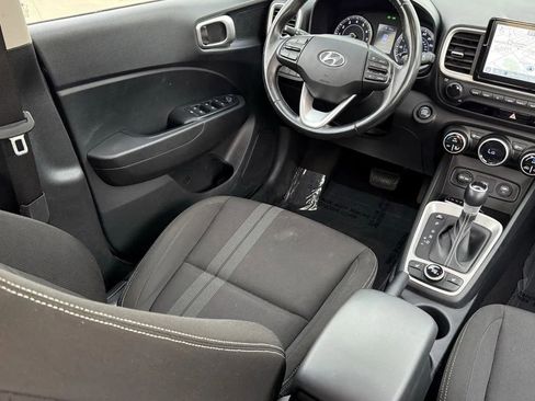 Used 2021 Hyundai Venue SEL w/ Premium Package image 15