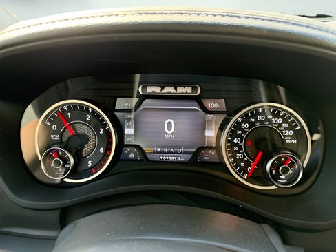 Used 2024 RAM 3500 Laramie AWD/4WD image 27