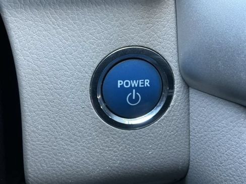 Used 2015 Toyota Highlander Limited AWD/4WD image 19