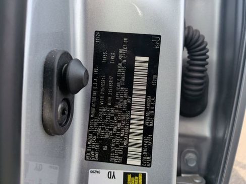 Used 2024 Toyota Corolla Cross LE FWD image 34