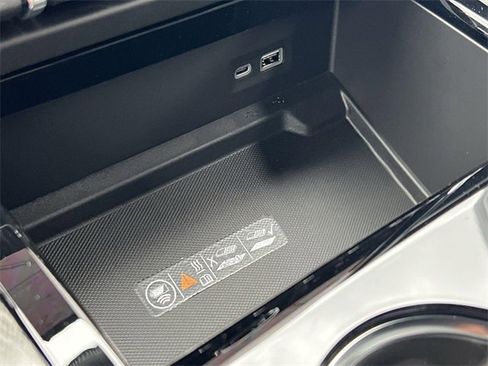 New 2026 GMC Yukon XL AT4 w/ AT4 Premium Package image 21