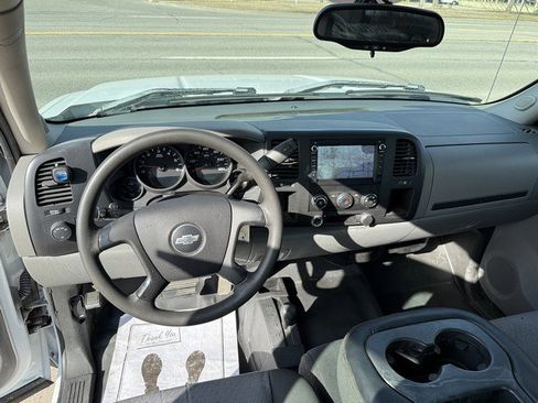 Used 2007 Chevrolet Silverado 1500 W/T w/ Towing Package image 11