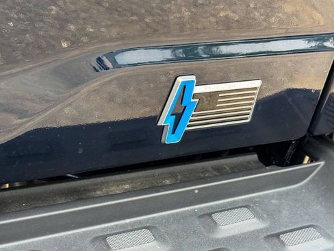 Used 2024 Ford F150 Lightning Platinum AWD/4WD image 22