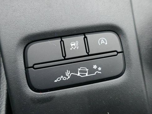 New 2025 Ford Ranger XLT w/ Equipment Group 301A High image 19