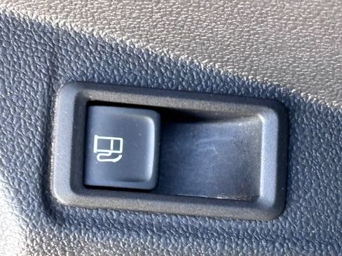 Used 2022 Volkswagen Taos S FWD image 22