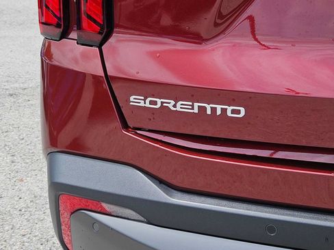 Certified 2024 Kia Sorento X-Line EX AWD/4WD image 12