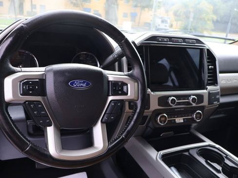 Used 2022 Ford F250 Lariat w/ Lariat Value Package AWD/4WD image 13