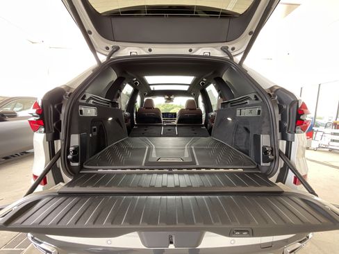 New 2026 BMW X5 xDrive50e w/ M Sport Package image 30