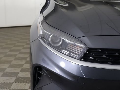 Used 2023 Kia Forte LXS w/ LXS Technology Package image 12