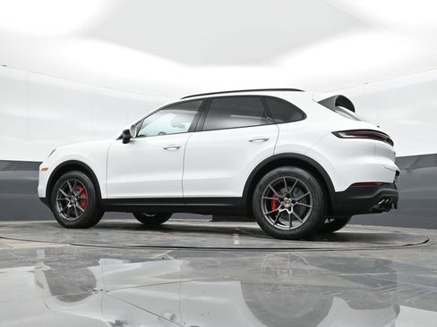New 2026 Porsche Cayenne S AWD/4WD image 35