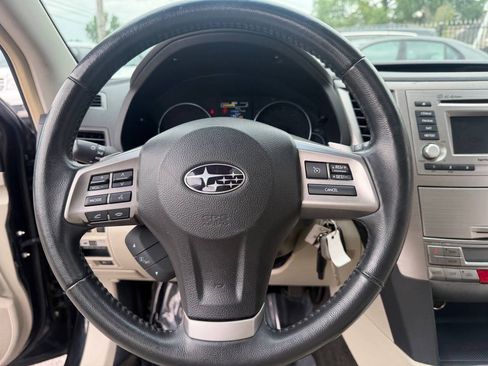 Used 2014 Subaru Outback 2.5i Limited AWD/4WD image 23
