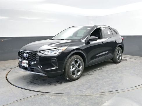 Used 2025 Ford Escape ST-Line AWD/4WD image 3
