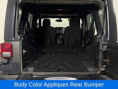 Used 2016 Jeep Wrangler Unlimited Sahara w/ Max Tow Package AWD/4WD image 12