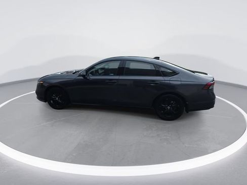 Used 2025 Honda Accord SE image 6