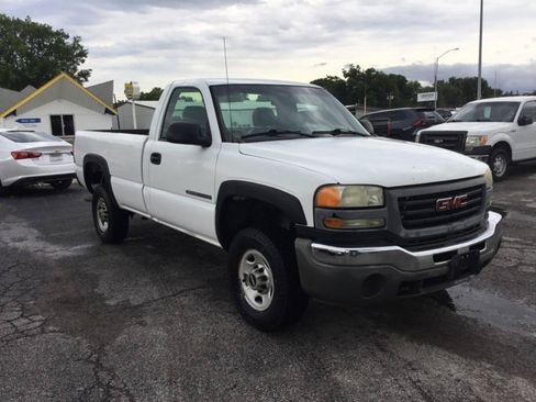 Used 2007 GMC Sierra 2500 W/T RWD image 9