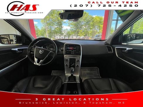 Used 2017 Volvo XC60 T6 Dynamic w/ Preferred Option Package AWD/4WD image 14