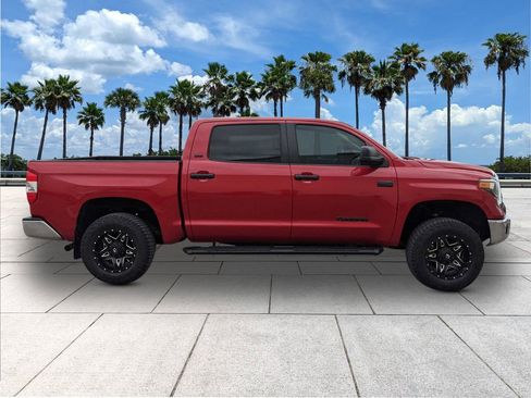Used 2020 Toyota Tundra SR5 w/ SR5 Leather Package image 9