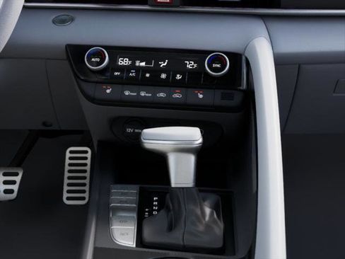 New 2026 Hyundai Elantra SEL Sport image 17