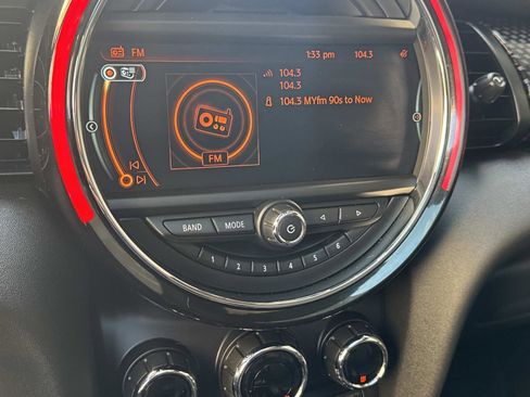Used 2018 MINI Cooper S FWD image 17