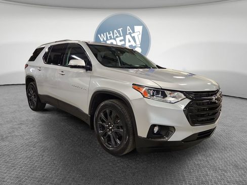 Certified 2020 Chevrolet Traverse RS w/ LPO, Floor Liner Package AWD/4WD image 1
