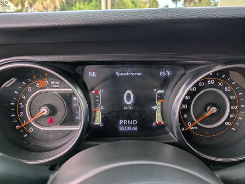 Used 2021 Jeep Wrangler Unlimited Sport image 26