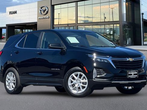 Used 2024 Chevrolet Equinox LT AWD/4WD image 2