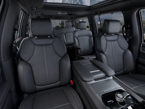 New 2026 Jeep Grand Wagoneer Limited AWD/4WD image 16