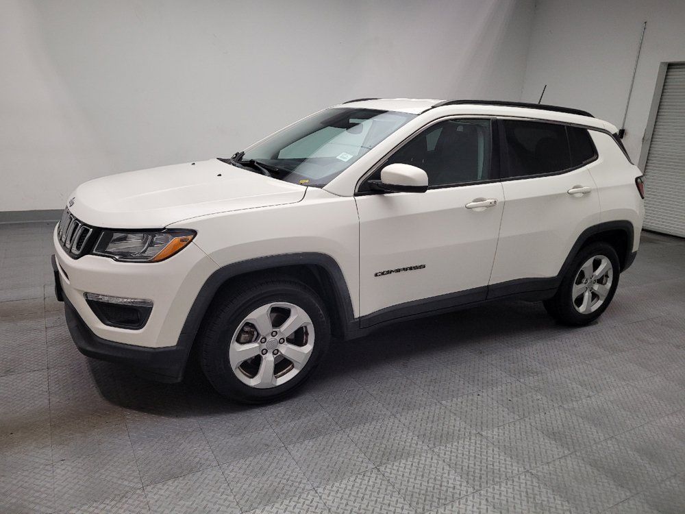 Used 2018 Jeep Compass Latitude w/ Popular Equipment Group FWD image 2