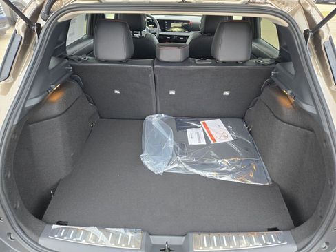 Used 2026 Nissan Kicks SR w/ SR Premium Package image 15