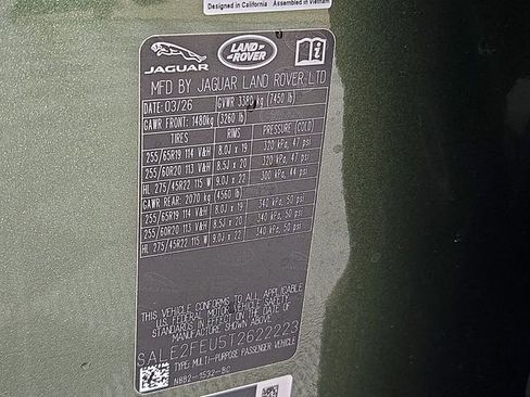 New 2026 Land Rover Defender 130 X-Dynamic SE AWD/4WD image 22