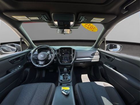 Used 2025 Subaru Forester Premium AWD/4WD image 26