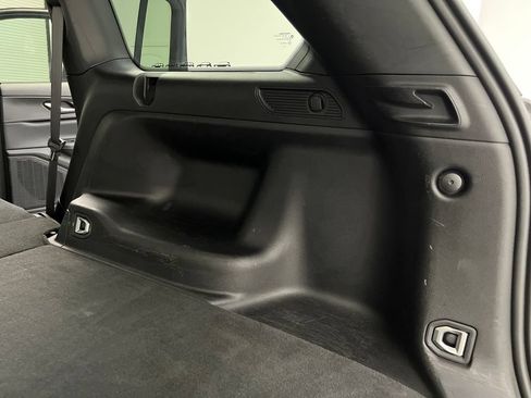 Used 2024 Jeep Grand Cherokee Altitude RWD image 39